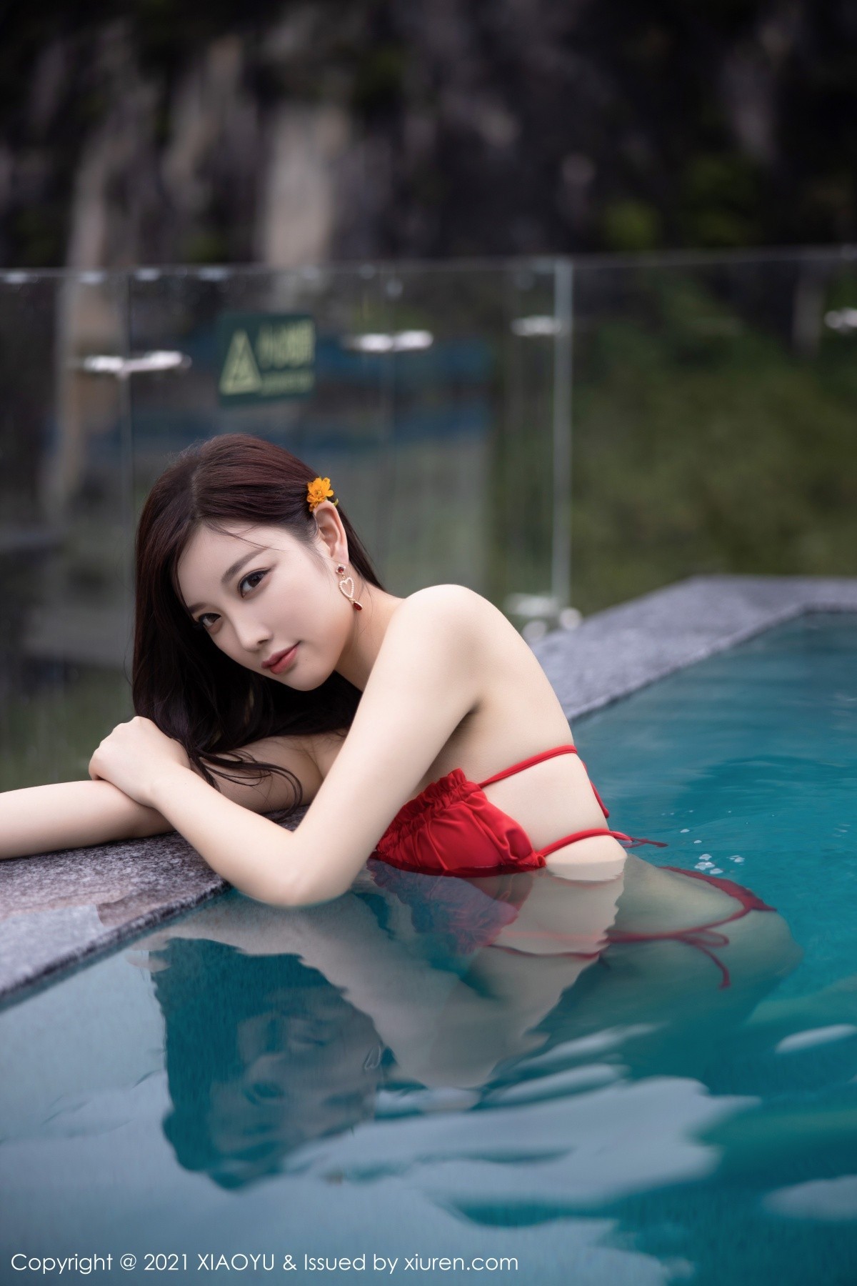 jpxgmn.cc[XiaoYu画语界]Vol.514_女神杨晨晨sugar清远旅拍户外泳池性感比基尼完美诱惑写真50P