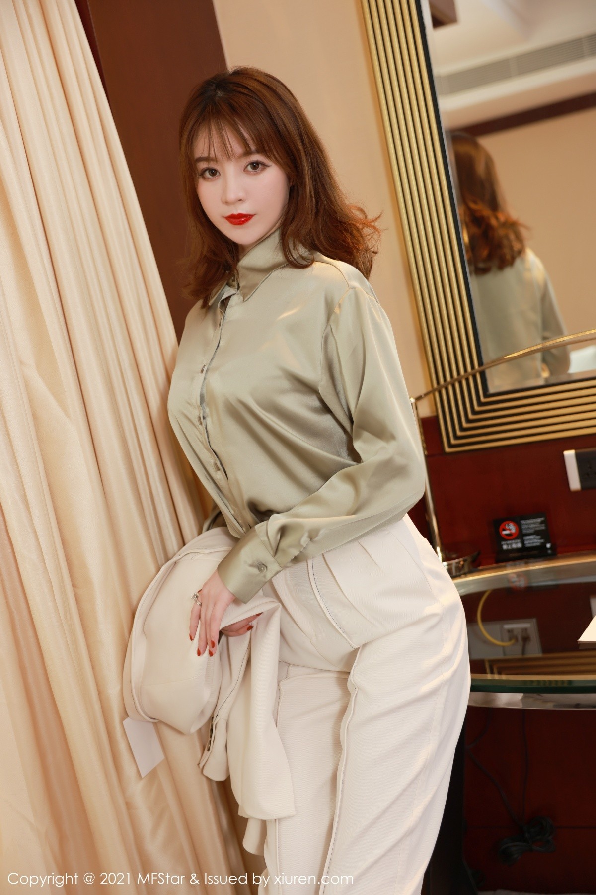 jpxgmn.cc[MFStar模范学院]Vol.485_嫩模yoo优优脱职场西装露豹纹内衣秀白嫩翘臀诱惑写真45P