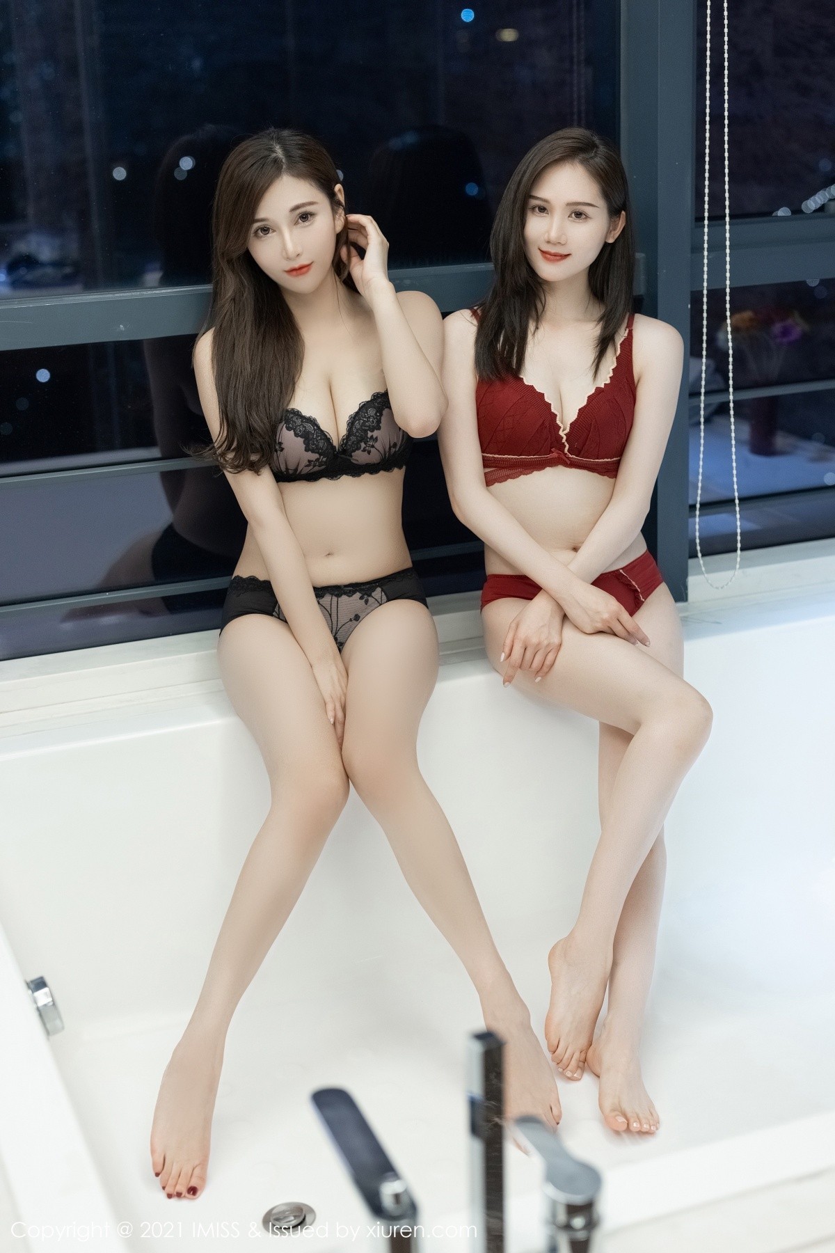 jpxgmn.cc[IMISS爱蜜社]Vol.582_气质女神Lavinia肉＆SISY思都市OL短裙下超薄肉丝诱惑写真65P