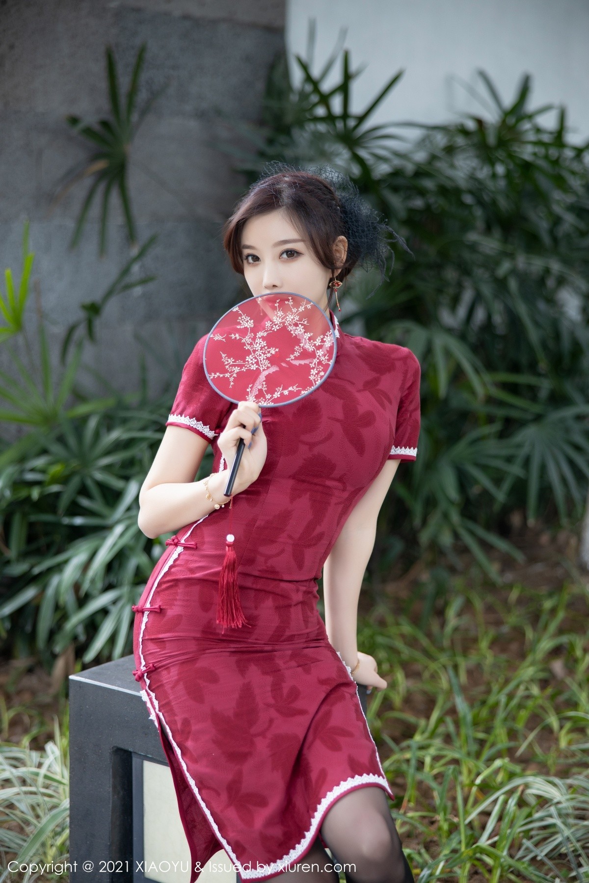 jpxgmn.cc[XiaoYu画语界]Vol.515_女神杨晨晨sugar心愿旅拍脱古韵旗袍露蕾丝内衣完美诱惑写真78P