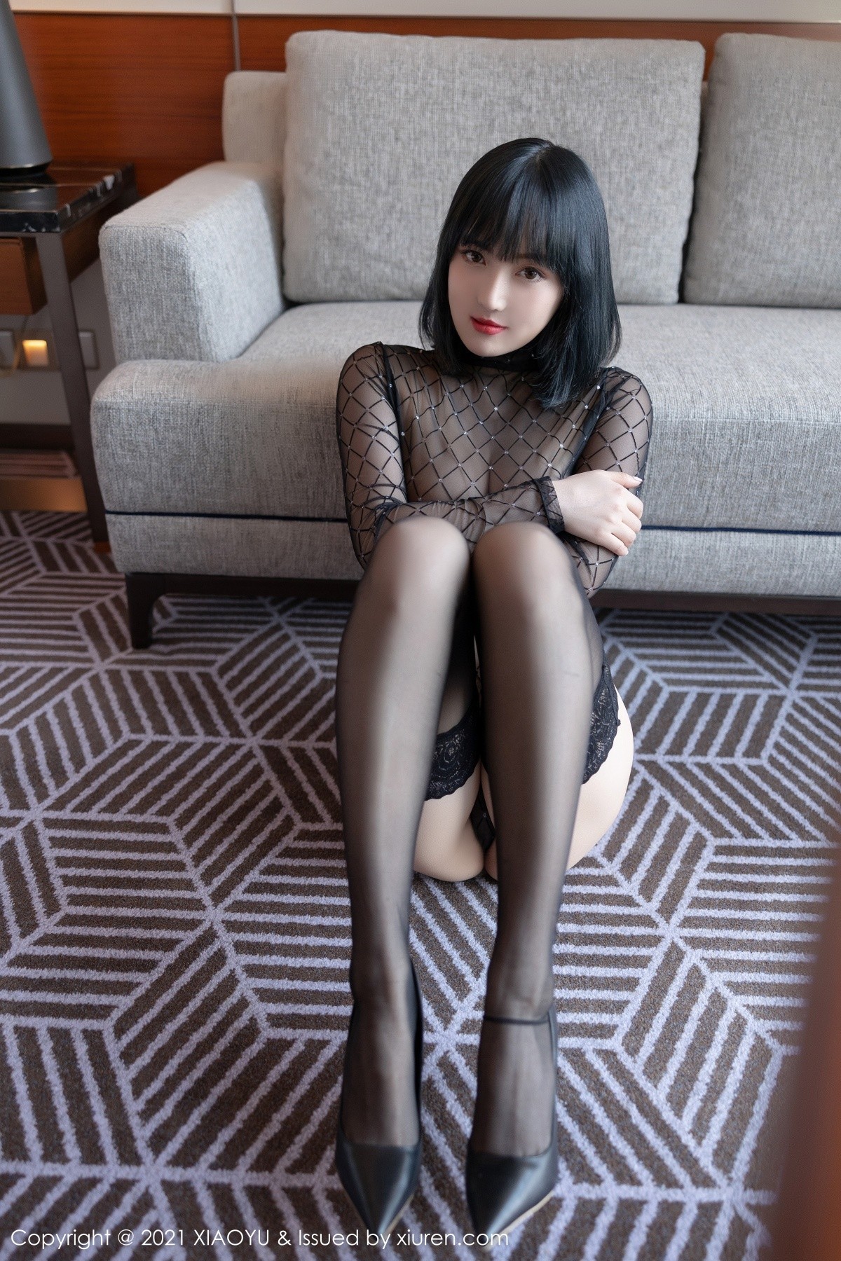jpxgmn.cc[XiaoYu画语界]Vol.516_嫩模豆瓣酱私房黑色超透连体衣配蕾丝袜秀火辣身材诱惑写真50P