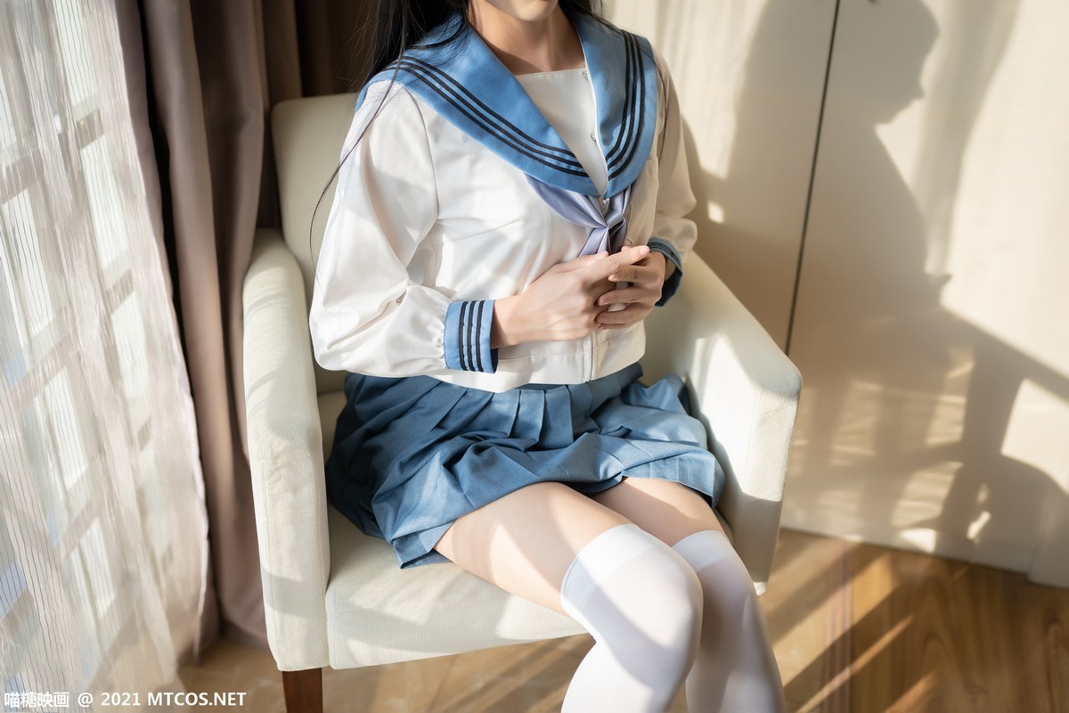 jpxgmn.cc[喵糖映画]Vol.399_JK制服少女清晨阳光主题性感百褶裙下白色腿袜秀美腿诱惑写真29P