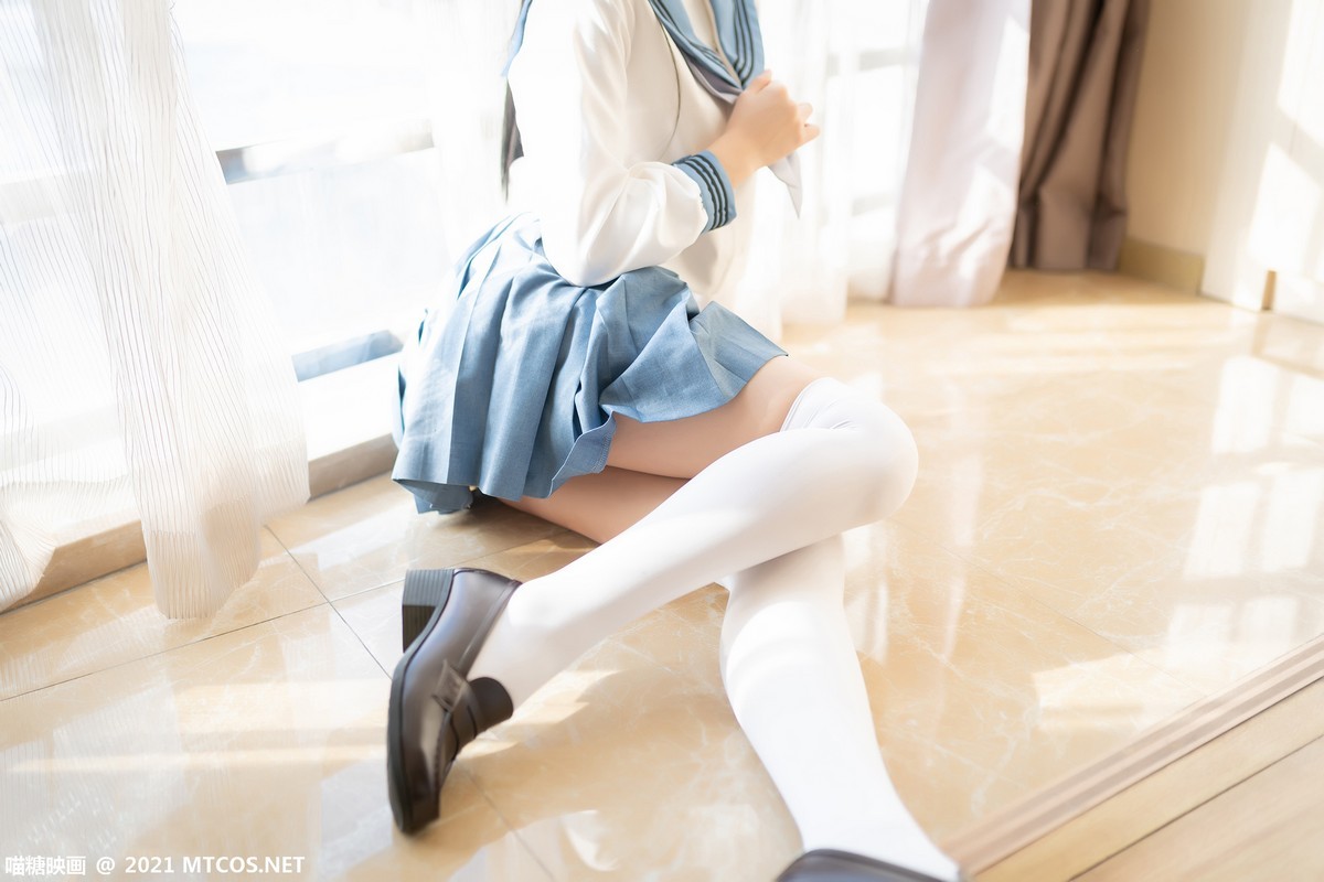 jpxgmn.cc[喵糖映画]Vol.399_JK制服少女清晨阳光主题性感百褶裙下白色腿袜秀美腿诱惑写真29P