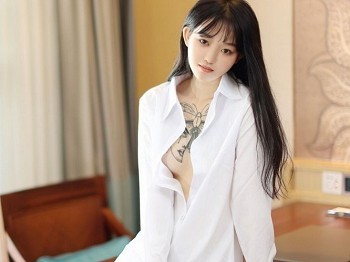 Vol.488_嫩模奶瓶子丽江自拍私人性感真空白衬衣半脱迷人骚扰写真40P