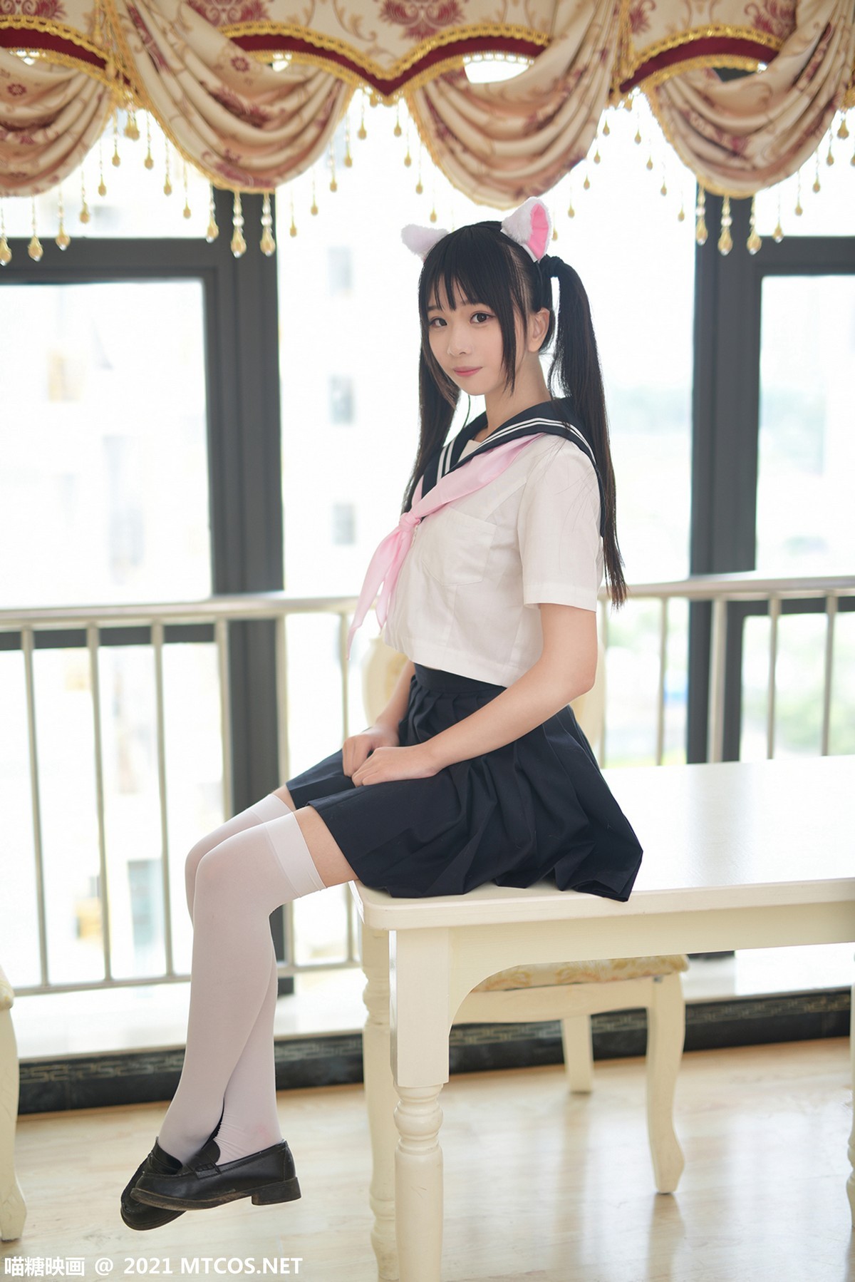 jpxgmn.cc[喵糖映画]Vol.402_粉嫩JK学妹私房性感百褶裙下白色腿袜秀美腿迷人诱惑写真47P