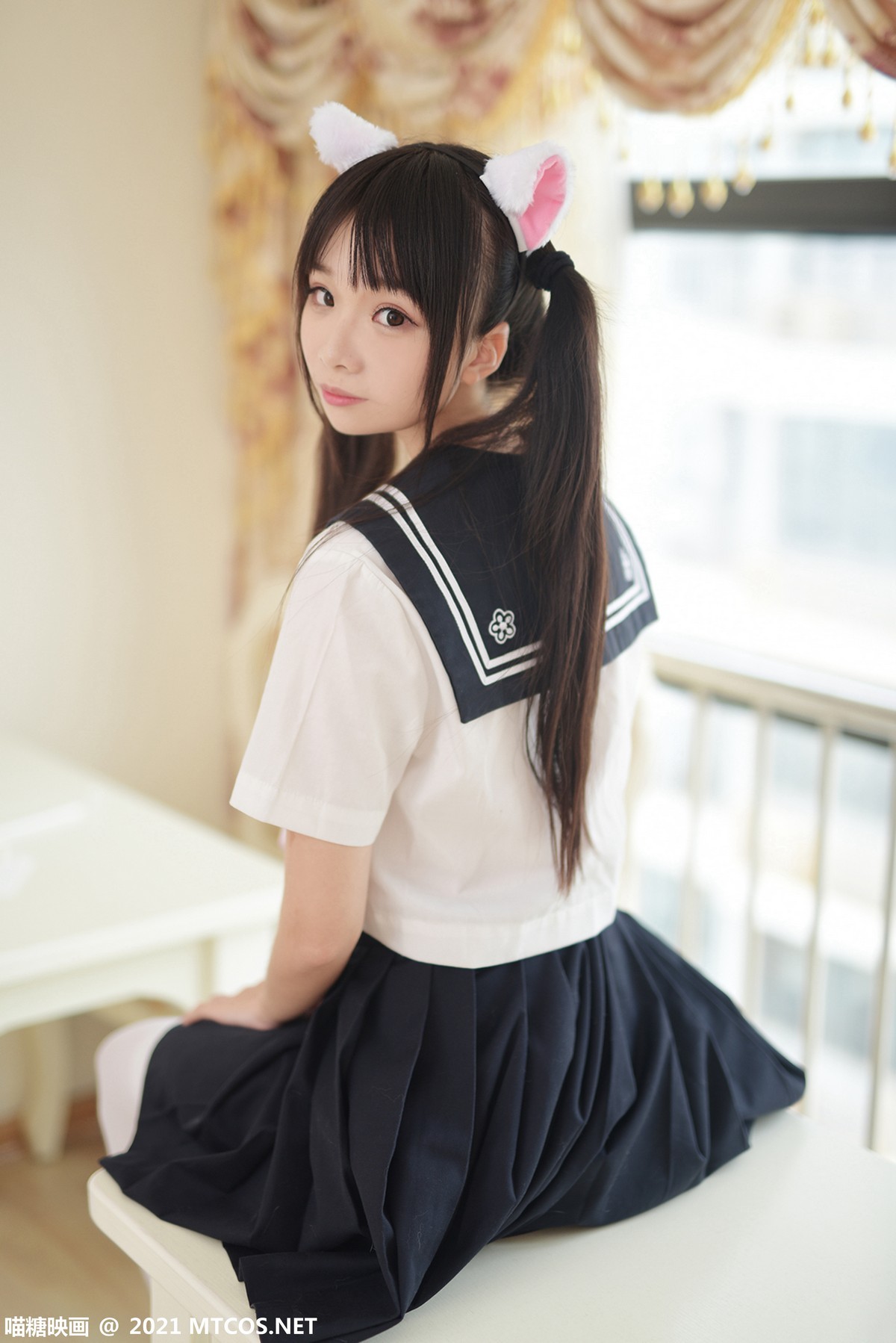 jpxgmn.cc[喵糖映画]Vol.402_粉嫩JK学妹私房性感百褶裙下白色腿袜秀美腿迷人诱惑写真47P