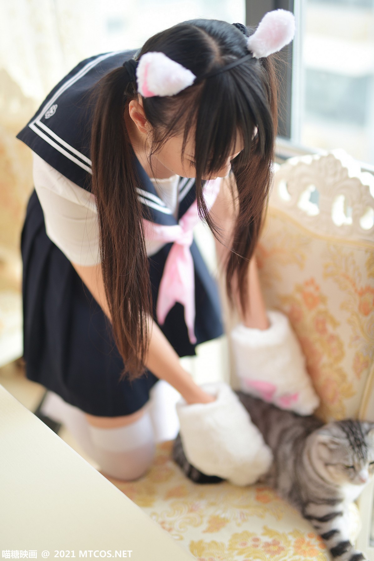 jpxgmn.cc[喵糖映画]Vol.402_粉嫩JK学妹私房性感百褶裙下白色腿袜秀美腿迷人诱惑写真47P