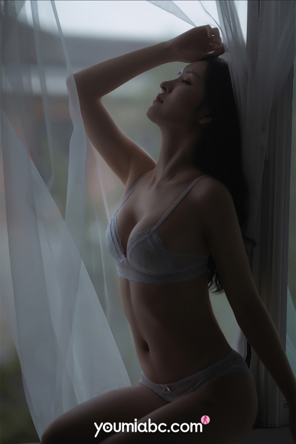 jpxgmn.cc[YouMi尤蜜]Vol.677_女神沈梦瑶私房暗色灯光下性感蕾丝内衣秀完美身材诱惑写真62P