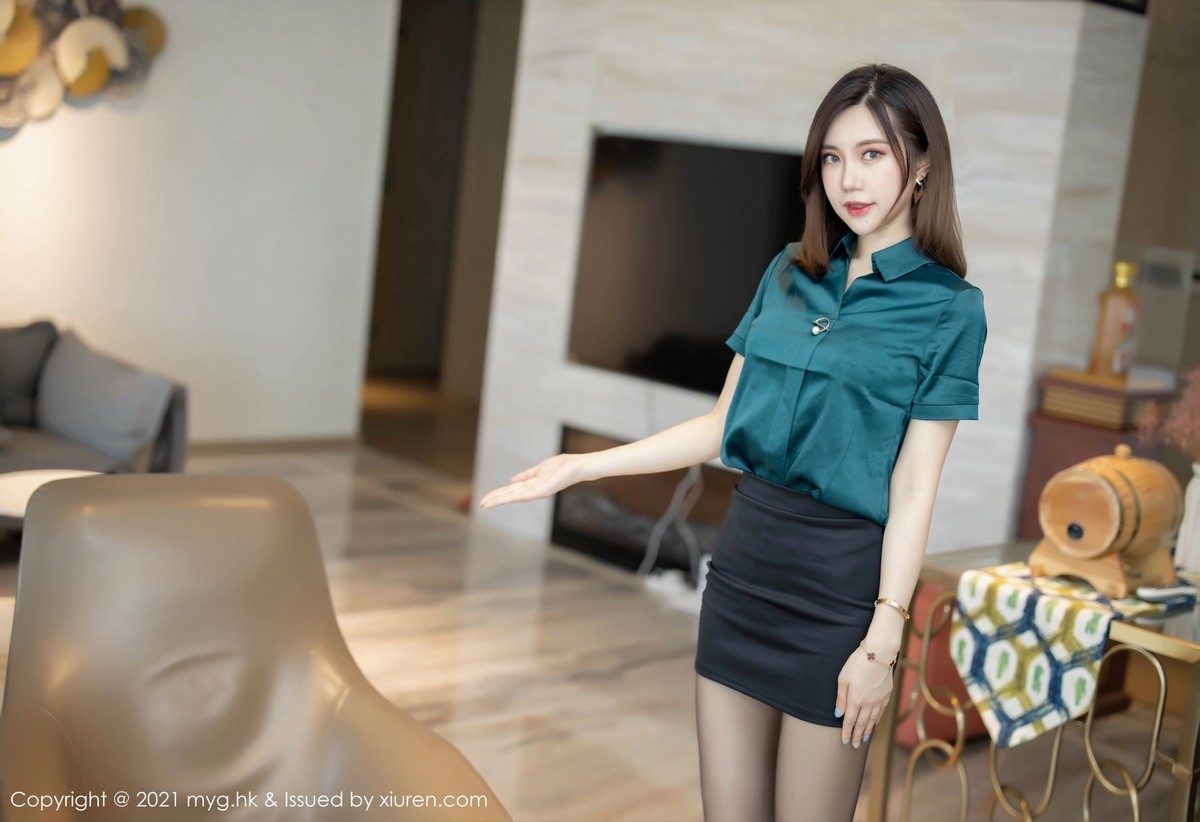jpxgmn.cc[MyGirl美媛馆]Vol.516_女神绮里嘉Carina职场衬衫OL主题性感内衣配开档黑丝诱惑写真42P