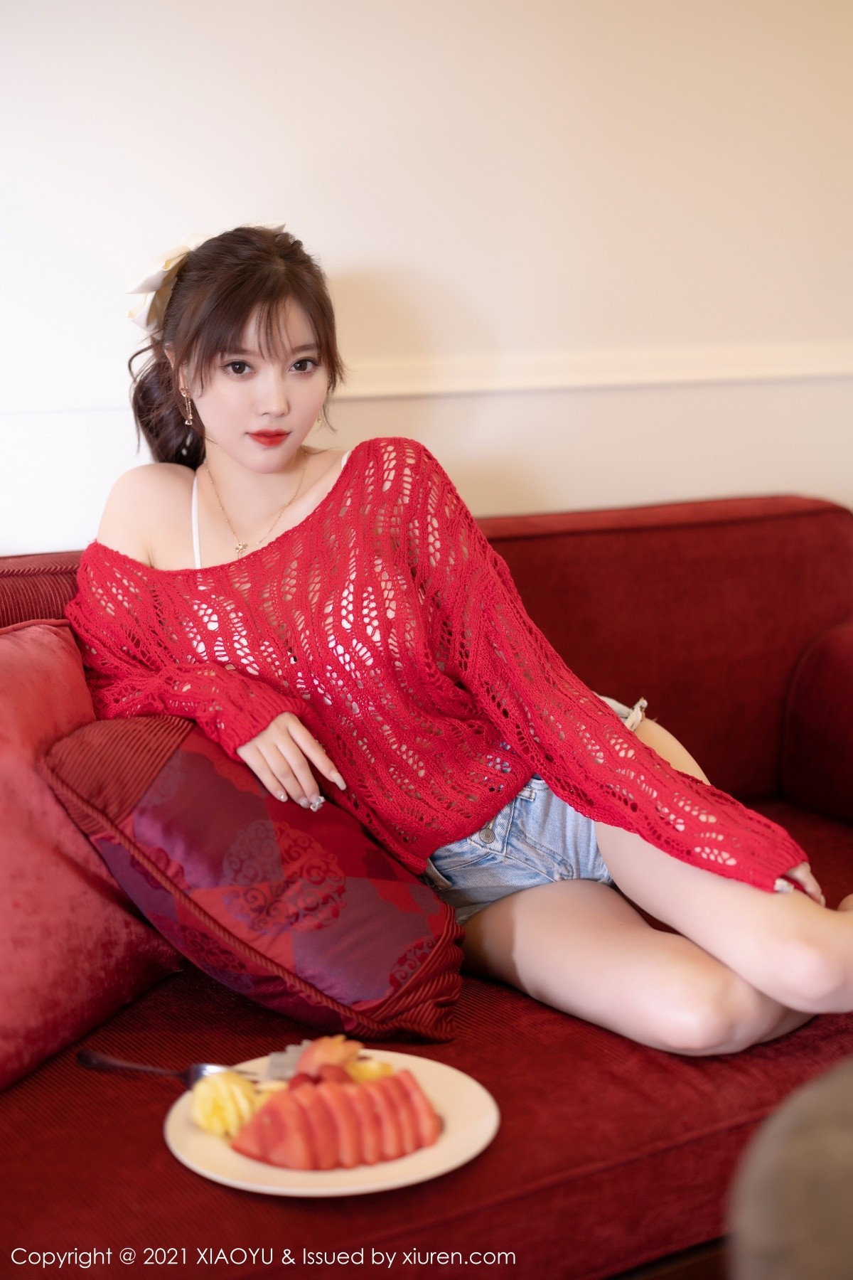 jpxgmn.cc[XiaoYu画语界]Vol.520_女神杨晨晨sugar西双版纳旅拍性感内衣配丁字裤秀翘臀诱惑写真70P