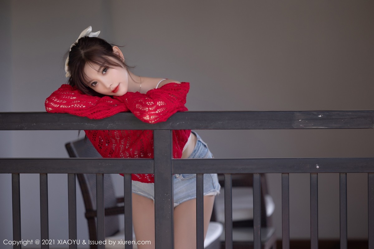 jpxgmn.cc[XiaoYu画语界]Vol.520_女神杨晨晨sugar西双版纳旅拍性感内衣配丁字裤秀翘臀诱惑写真70P