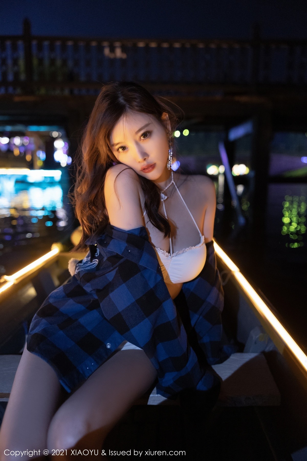 jpxgmn.cc[XiaoYu画语界]Vol.520_女神杨晨晨sugar西双版纳旅拍性感内衣配丁字裤秀翘臀诱惑写真70P