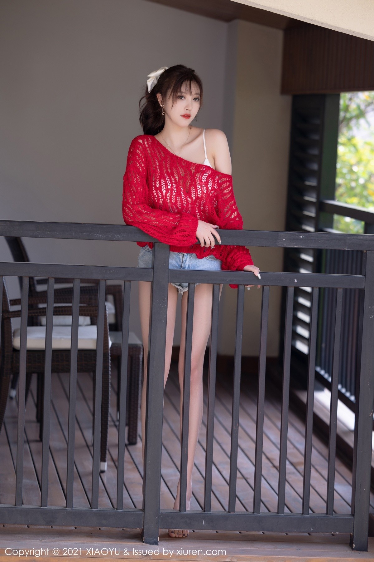 jpxgmn.cc[XiaoYu画语界]Vol.520_女神杨晨晨sugar西双版纳旅拍性感内衣配丁字裤秀翘臀诱惑写真70P