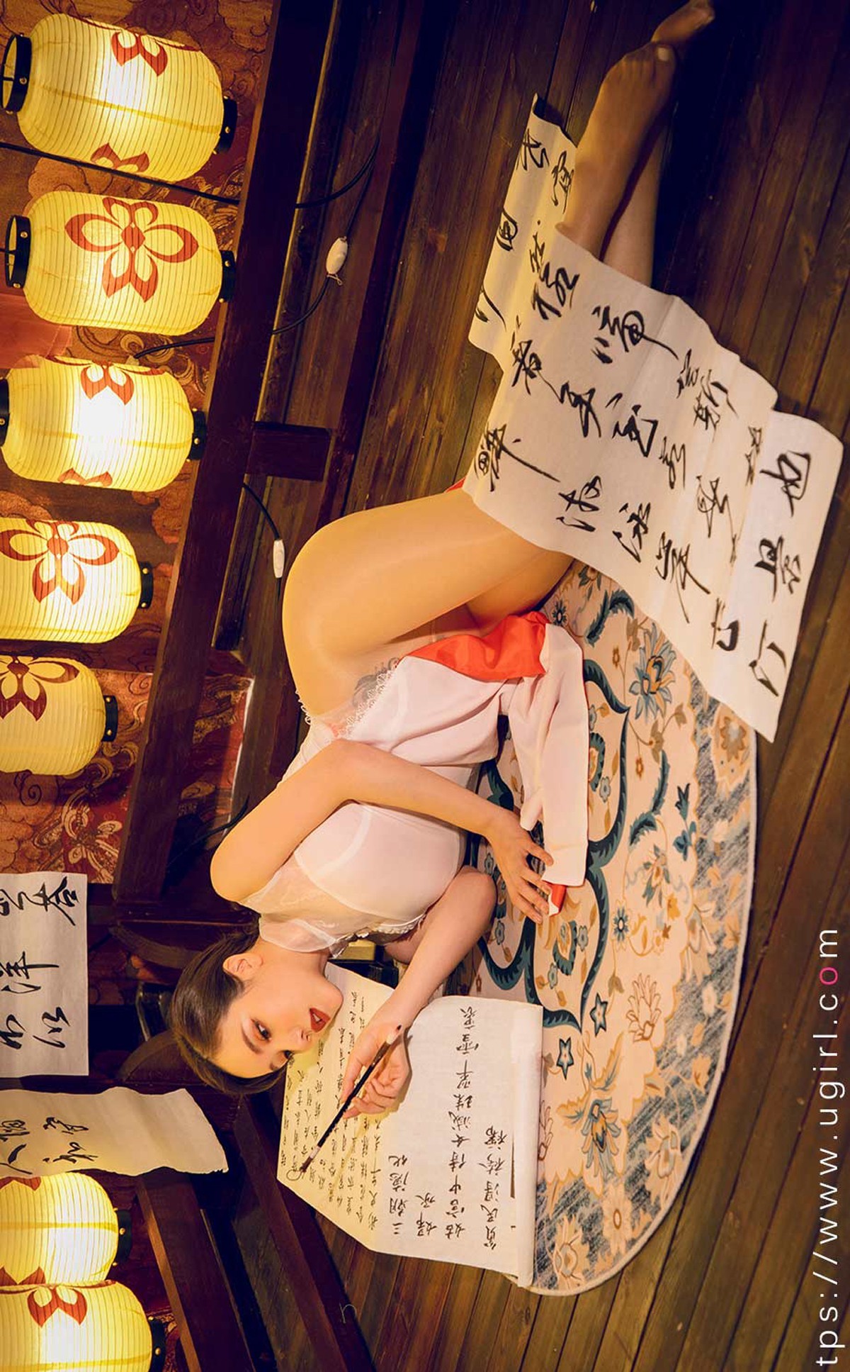 jpxgmn.cc[Ugirls爱尤物]No.2088_嫩模妮小妖私房高叉旗袍露超薄肉丝裤袜秀翘臀诱惑写真35P