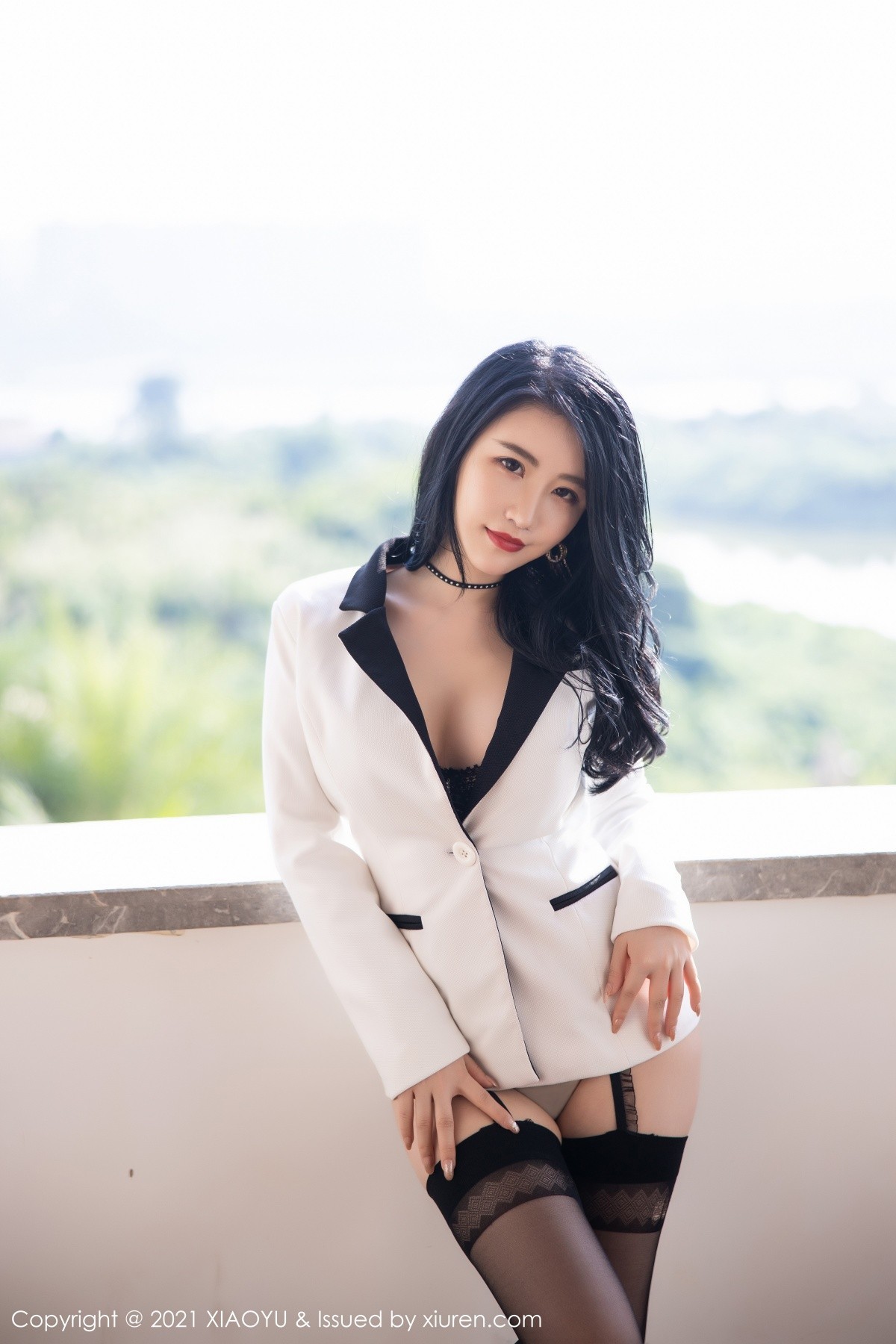 jpxgmn.cc[XiaoYu画语界]Vol.537_女神绯月樱-Cherry西双版纳旅拍性感黑丝吊袜极致魅惑写真52P