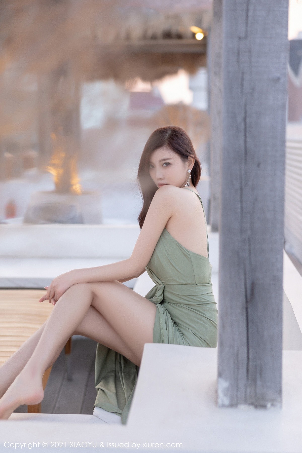 jpxgmn.cc[XiaoYu画语界]Vol.538_女神杨晨晨sugar青岛旅拍户外轻透长裙低胸露豪乳诱惑写真74P