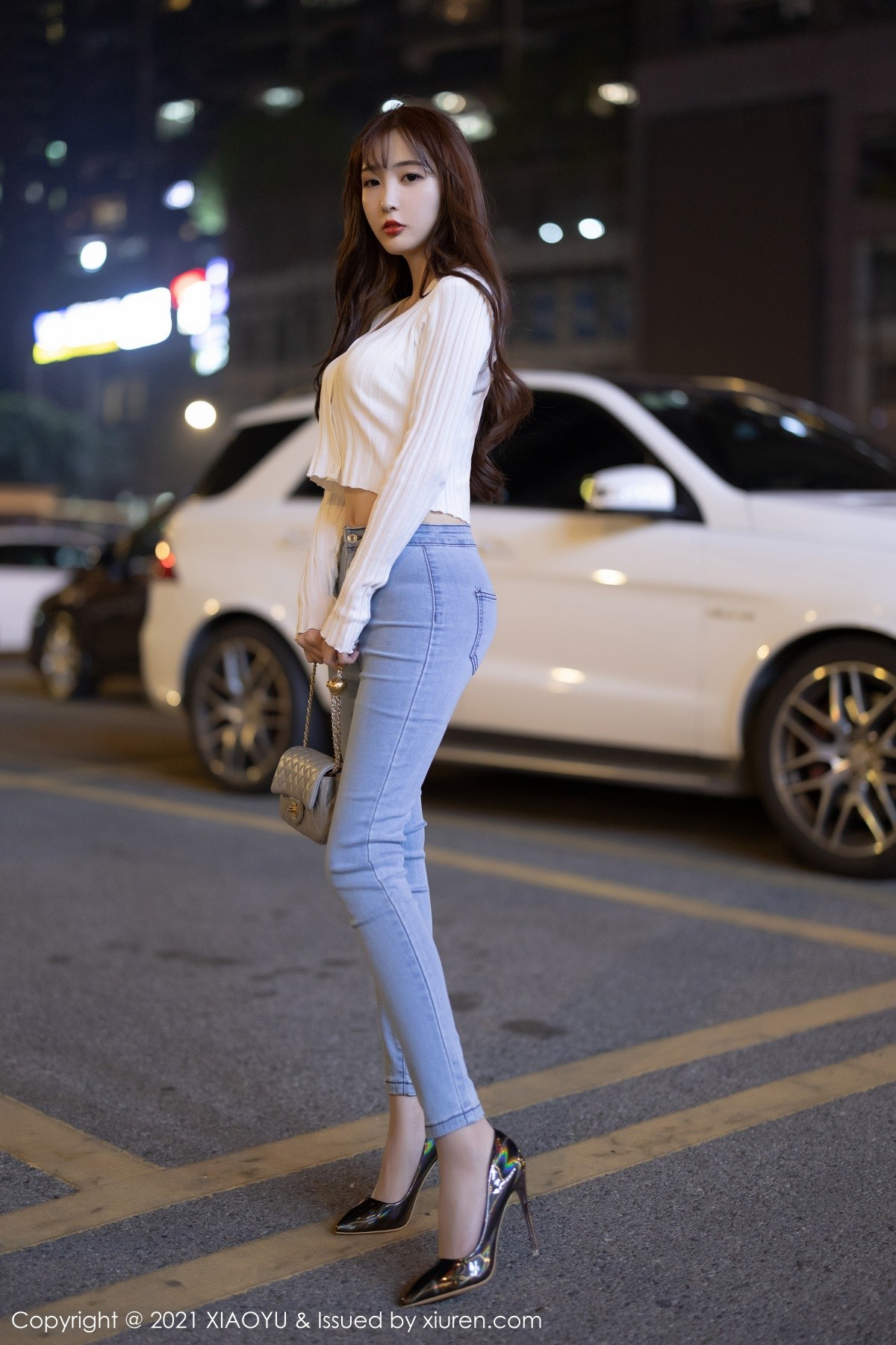 jpxgmn.cc[XiaoYu画语界]Vol.539_嫩模林星阑户外牛仔裤街拍+香车内半脱秀完美身材诱惑写真55P