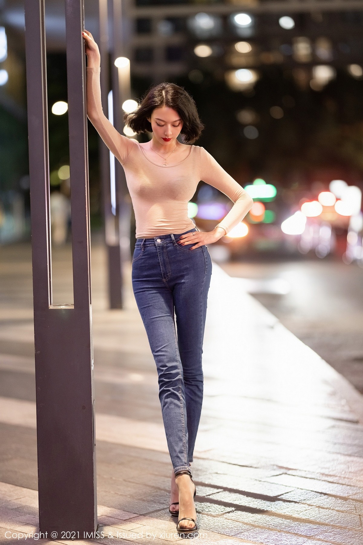 jpxgmn.cc[IMISS爱蜜社]Vol.600_气质美女艺轩私房脱牛仔裤露性感黑色内衣完美诱惑写真53P