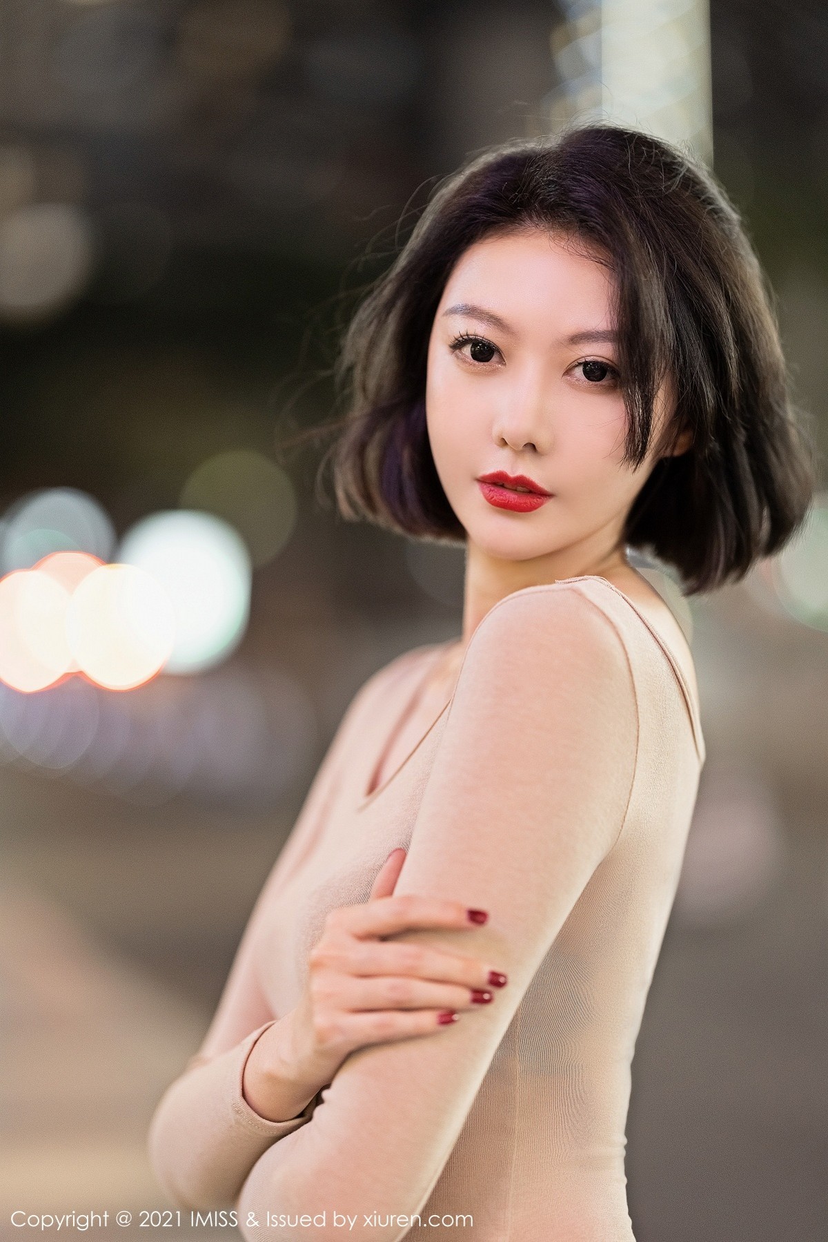 jpxgmn.cc[IMISS爱蜜社]Vol.600_气质美女艺轩私房脱牛仔裤露性感黑色内衣完美诱惑写真53P