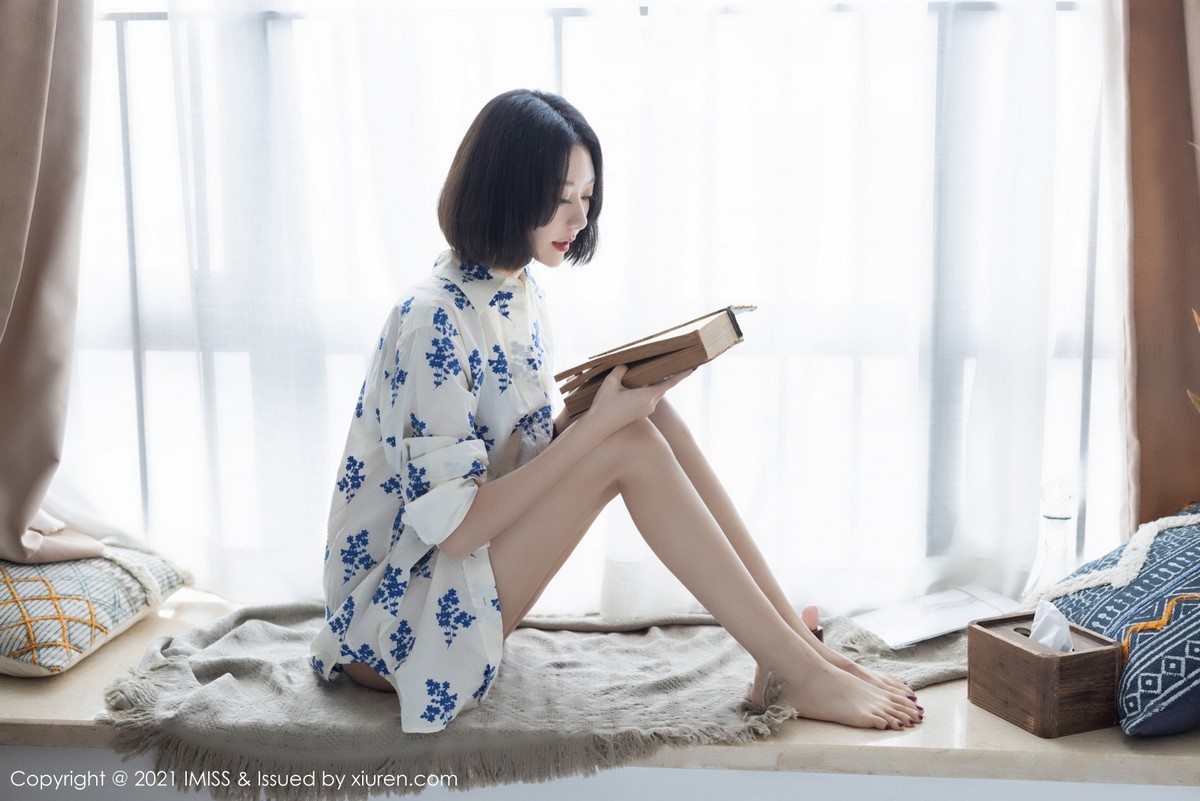 jpxgmn.cc[IMISS爱蜜社]Vol.602_气质美女艺轩私房床上性感黑色内衣配肉丝裤袜撩人诱惑写真87P