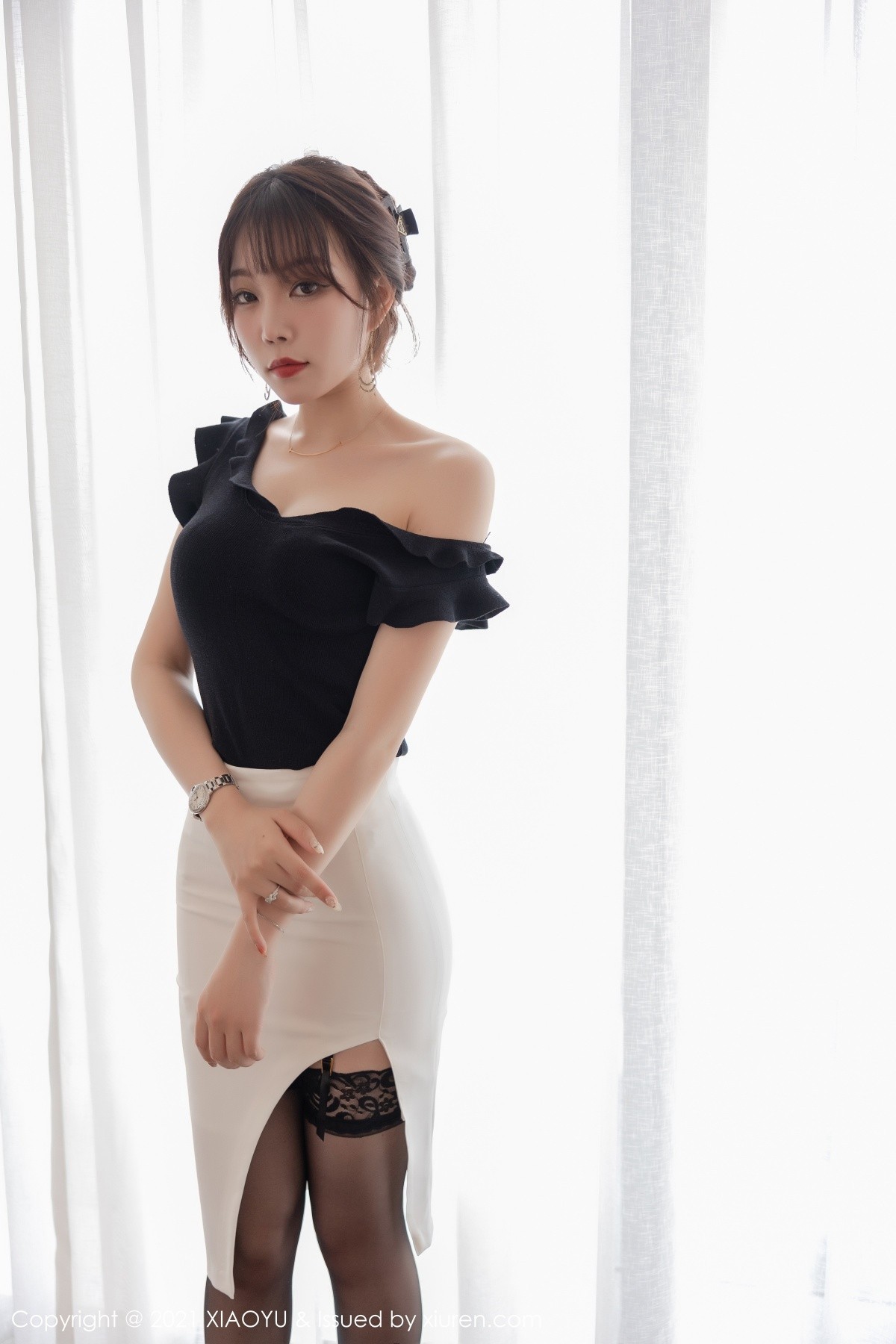 jpxgmn.cc[XiaoYu画语界]Vol.551_女神芝芝Booty私房性感内衣配黑色蕾丝吊袜秀翘臀诱惑写真68P