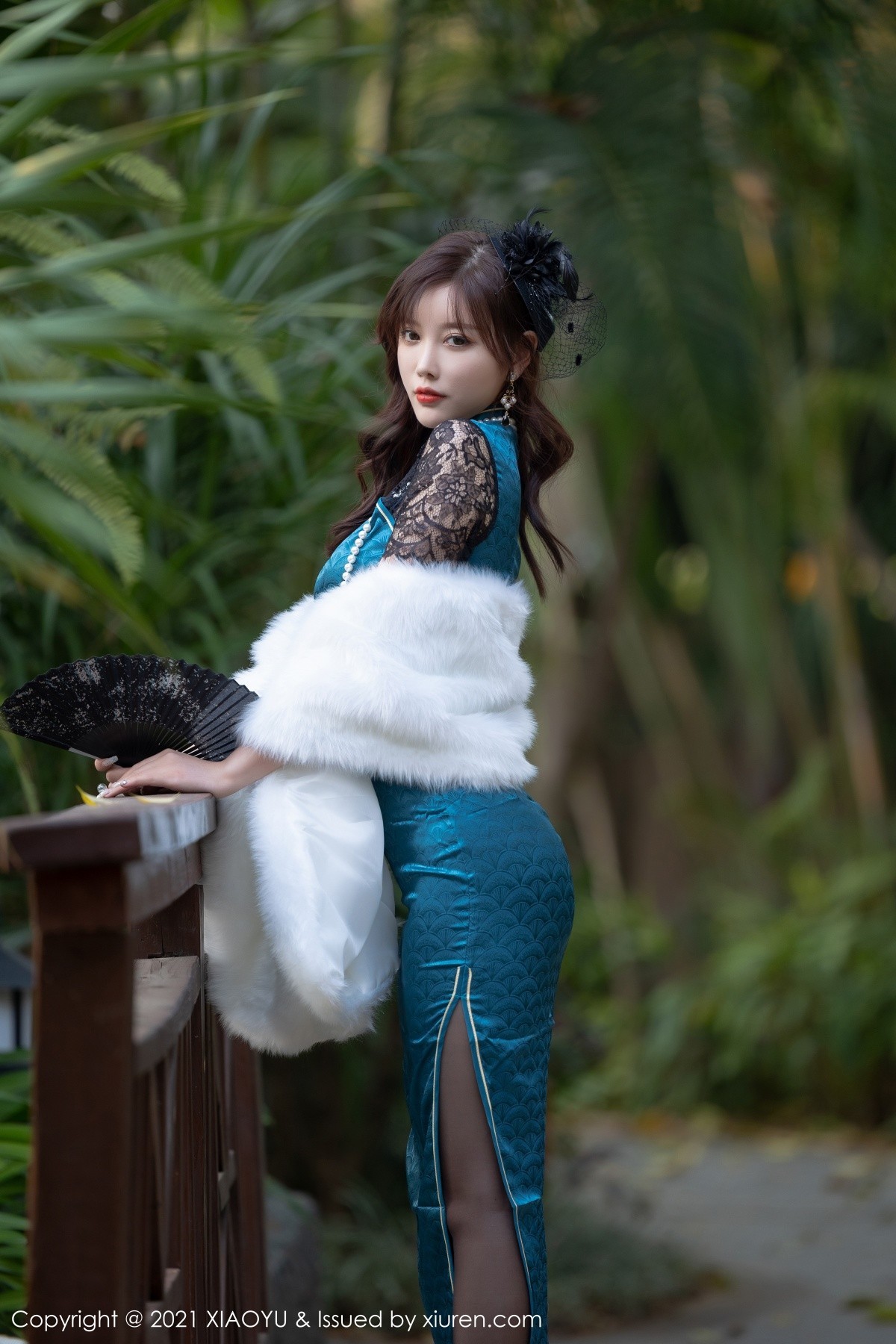 [XiaoYu画语界]Vol.557_女神杨晨晨sugar心愿旅拍性感内衣配开档黑丝极致诱惑写真52P