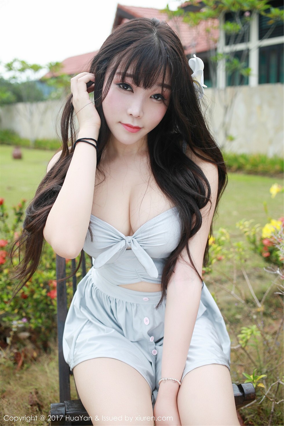 Jpxgyw.com[HuaYan花の颜]Vol.038_嫩模芝芝Booty沙巴旅拍吊带连身裙秀完美身材性感美胸写真52P