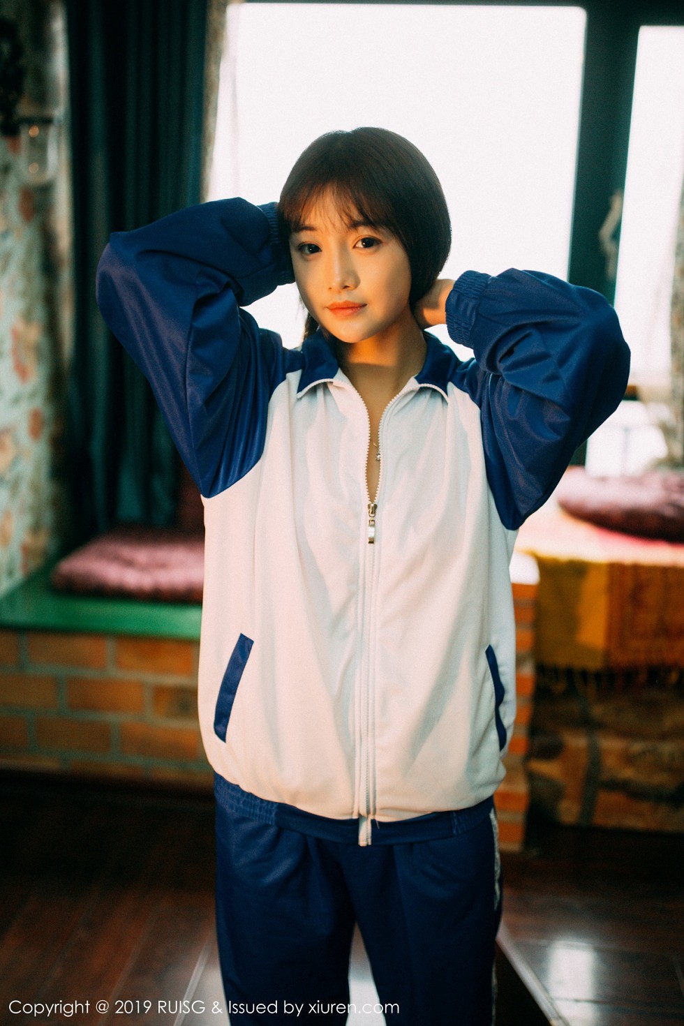 Jpxgyw.com[RUISG瑞丝馆]VOL.069_嫩模圆圆Daphne私房脱运动服露花色内衣秀完美身材诱惑写真51P
