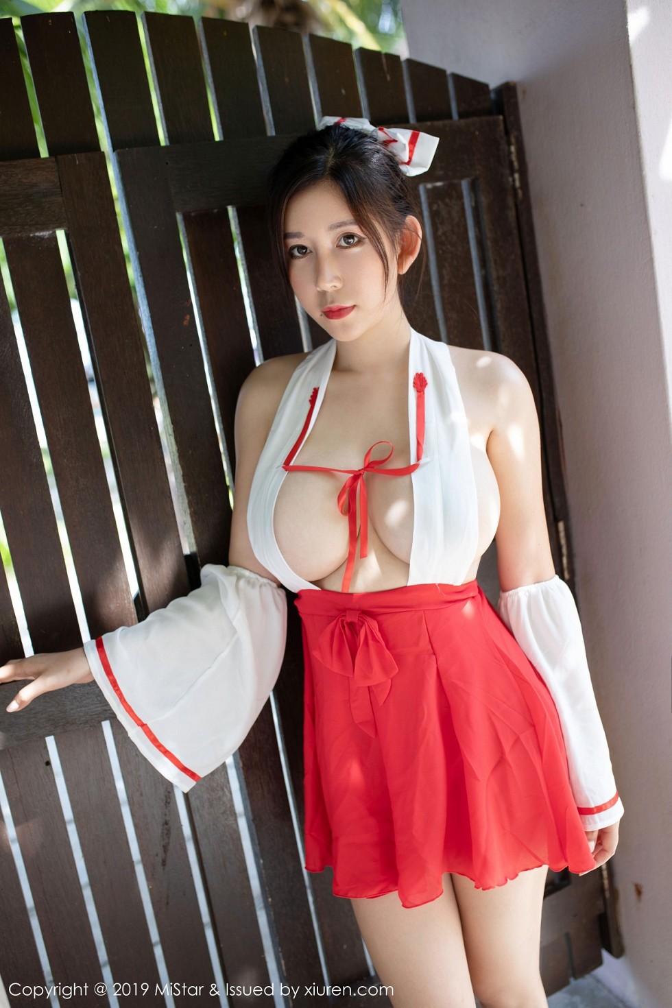 Jpxgyw.com[MiStar魅妍社]Vol.298_嫩模Abby李雅仙本那旅拍私房不知火舞秀火辣身材诱惑写真42P