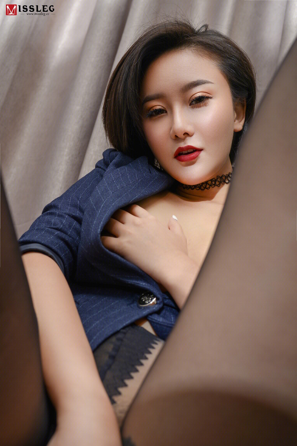 Jpxgyw.com[MissLeg蜜丝]钻石版NO.N001_嫩模心系禅真空上衣配黑丝裤袜大尺度美乳诱惑写真63P