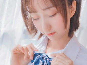 Vol.436_短发美少女私人性感猫女郎装扮白衬衣配超短裙迷人骚扰写真33P