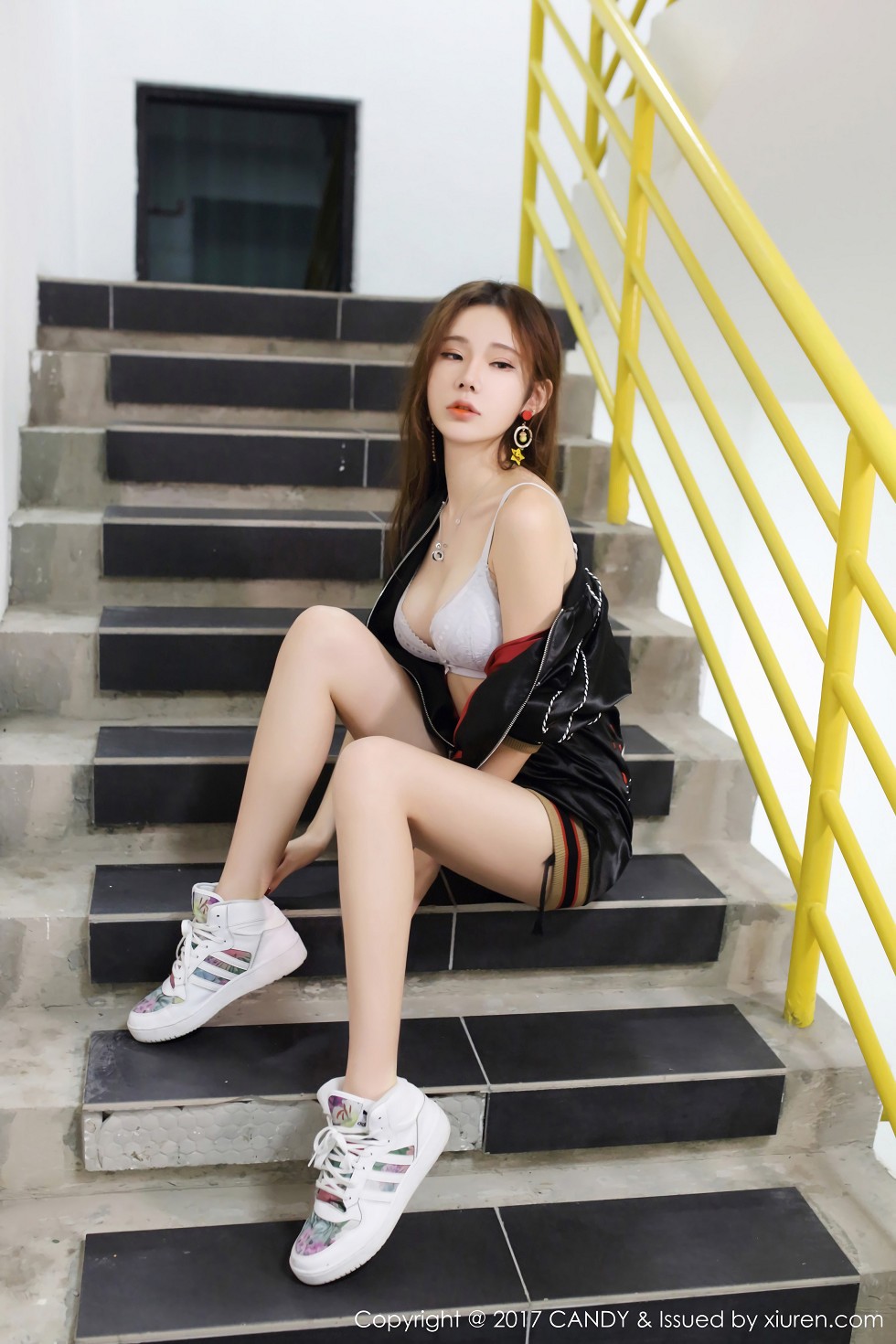 Jpxgyw.com[Candy糖果画报]Vol.044_嫩模萌琪琪Irene沙巴旅拍性感白色比基尼妩媚诱惑写真56P