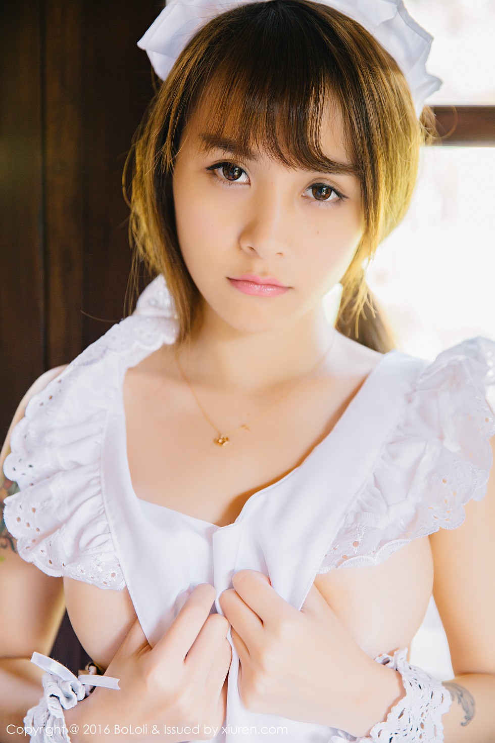 Jpxgyw.com[BoLoli波萝社]Vol.084_嫩模夏美酱越南大叻旅拍性感女仆装侧露美乳写真68P