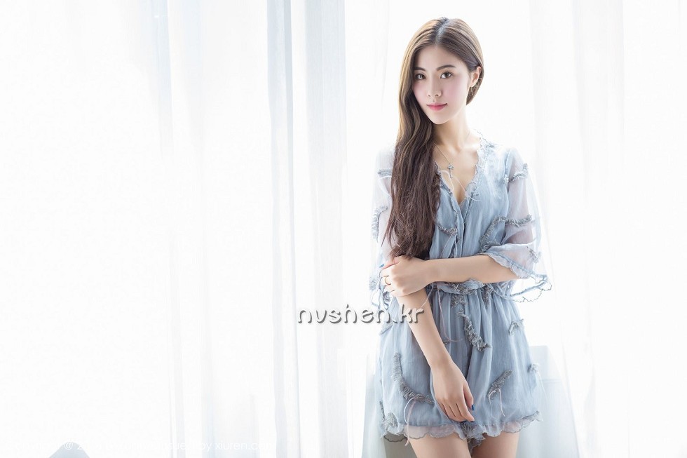 Jpxgyw.com[LeYuan星乐园]Vol.018_国色天姿嫩模菲儿性感内衣秀完美曲线黑丝美腿迷人写真54P