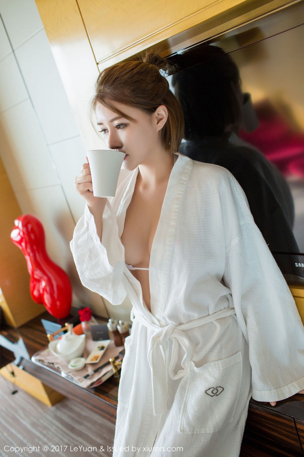 Jpxgyw.com[LeYuan星乐园]Vol.023_气质美女凯竹BuiBui白色三点式内衣白嫩肌肤迷人翘臀写真41P