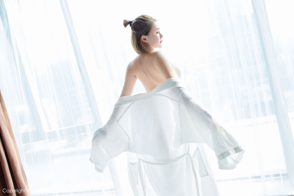Jpxgyw.com[LeYuan星乐园]Vol.023_气质美女凯竹BuiBui白色三点式内衣白嫩肌肤迷人翘臀写真41P