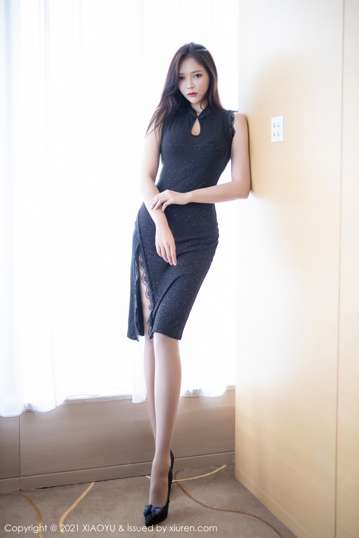 Jpxgyw.com_[XiaoYu画语界]Vol.566_模特娜比优雅礼裙半撩露性感内衣配肉丝裤袜极致魅惑写真65P