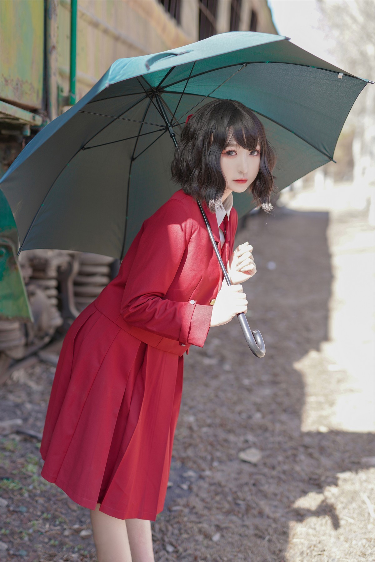 Jpxgyw.com_[喵糖映画]Vol.444_红色JK裙美少女户外太阳伞下秀完美身材靓丽迷人写真39P
