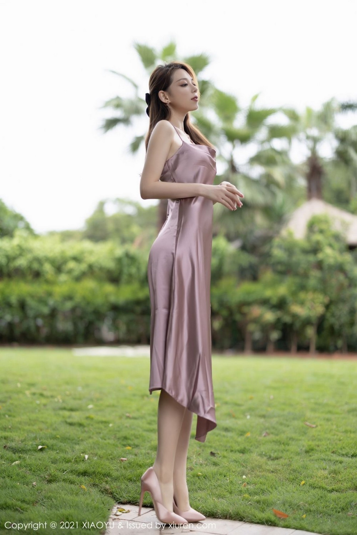 Jpxgyw.com_[XiaoYu画语界]Vol.571_模特言沫华清池典雅吊裙半撩露丁字裤秀翘臀惹火诱惑写真70P