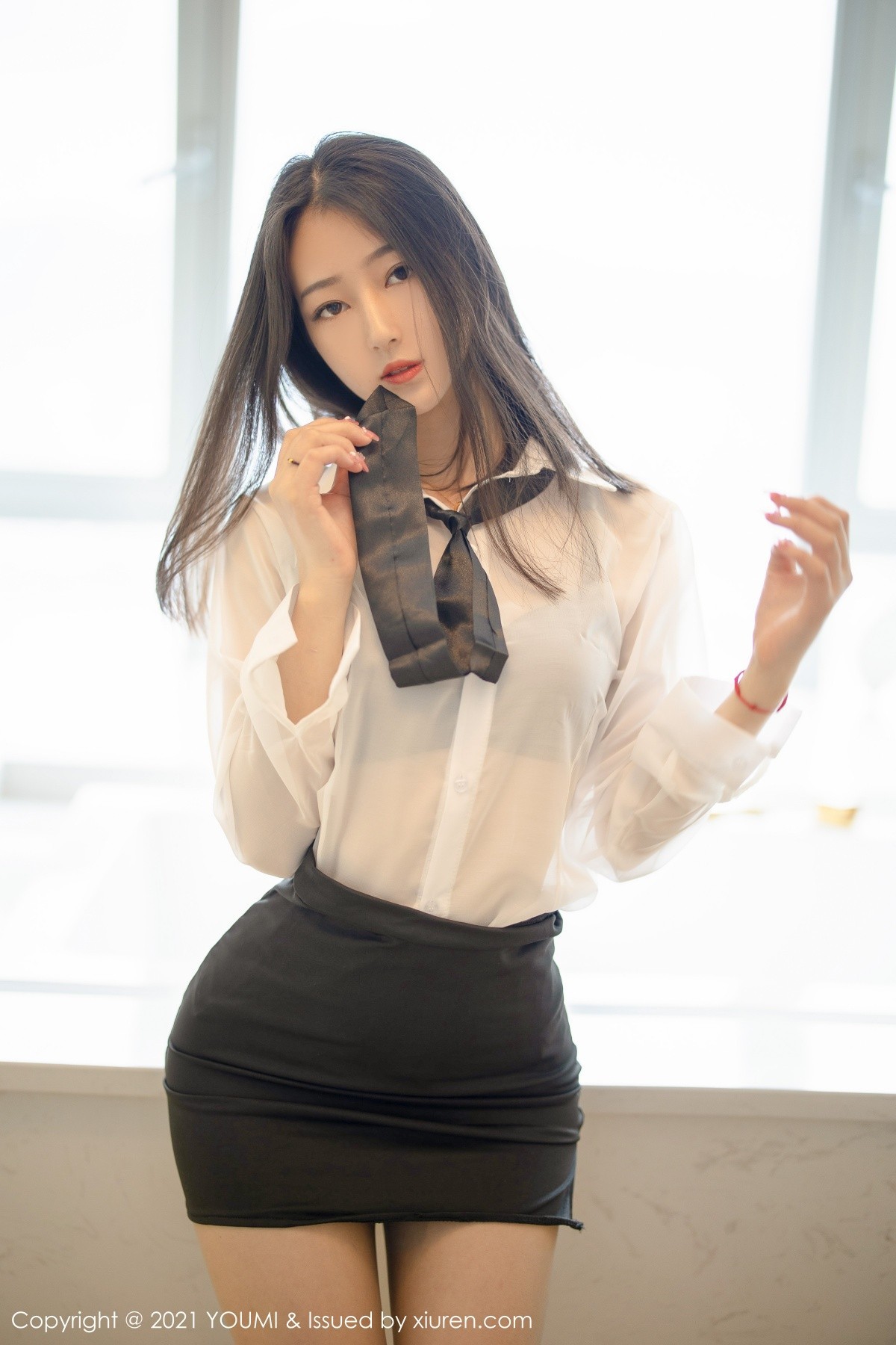Jpxgyw.com_[YouMi尤蜜荟]Vol.669_新人妹子熊小诺私房脱黑短裙露超薄黑丝秀丁字裤诱惑写真75P