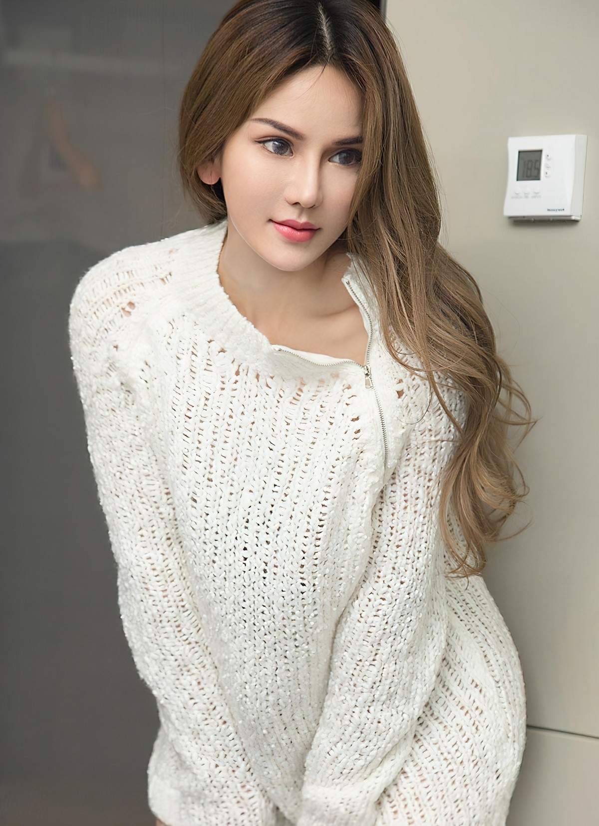 Jpxgyw.com_[Ugirls爱尤物]No.2139_模特林若熙等七大美女一物一爱主题私房性感内衣系列写真35P