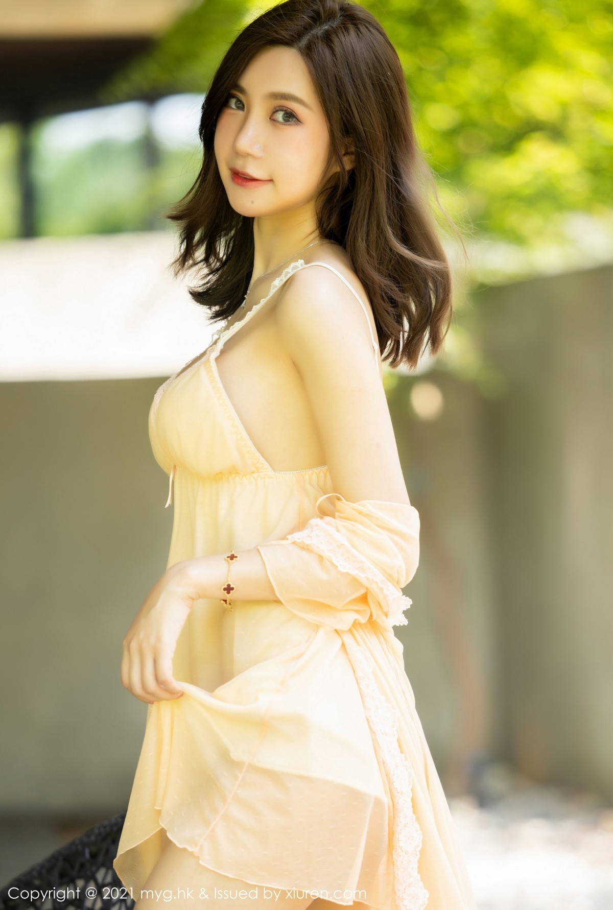 Jpxgyw.com_[MyGirl美媛馆]Vol.561_女神绮里嘉Carina浴室薄纱睡衣半脱秀惹火身材湿身诱惑写真56P