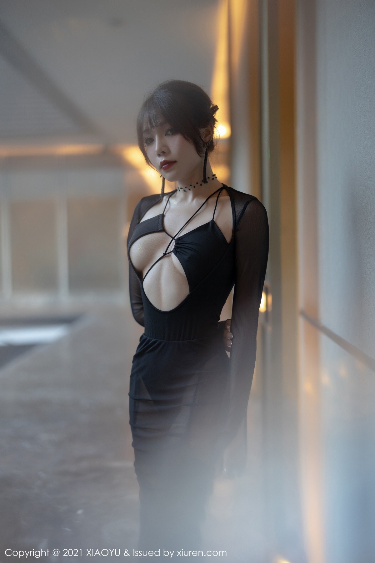Jpxgyw.com_[XiaoYu画语界]Vol.581_女神芝芝Booty森系朦胧私房主题黑色服饰配黑丝吊袜诱惑写真88P