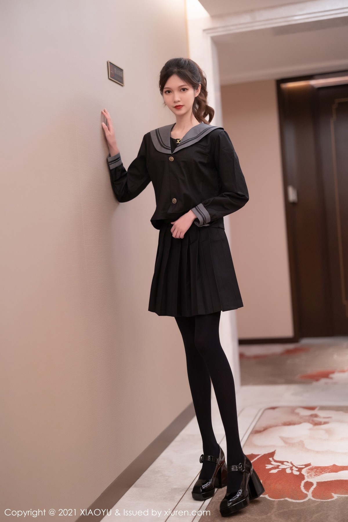 Jpxgyw.com_[XiaoYu画语界]Vol.591_模特程程程-学院风制服半脱露性感内衣配黑丝袜迷人诱惑写真57P