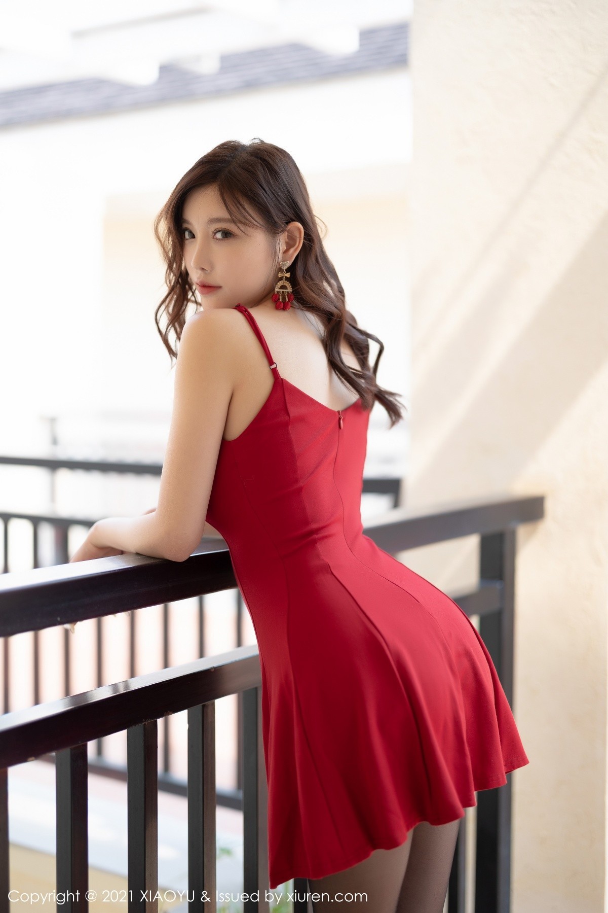 Jpxgyw.com_[XiaoYu画语界]Vol.592_女神杨晨晨sugar心愿旅拍红色吊裙配蕾丝内裤秀翘臀诱惑写真57P