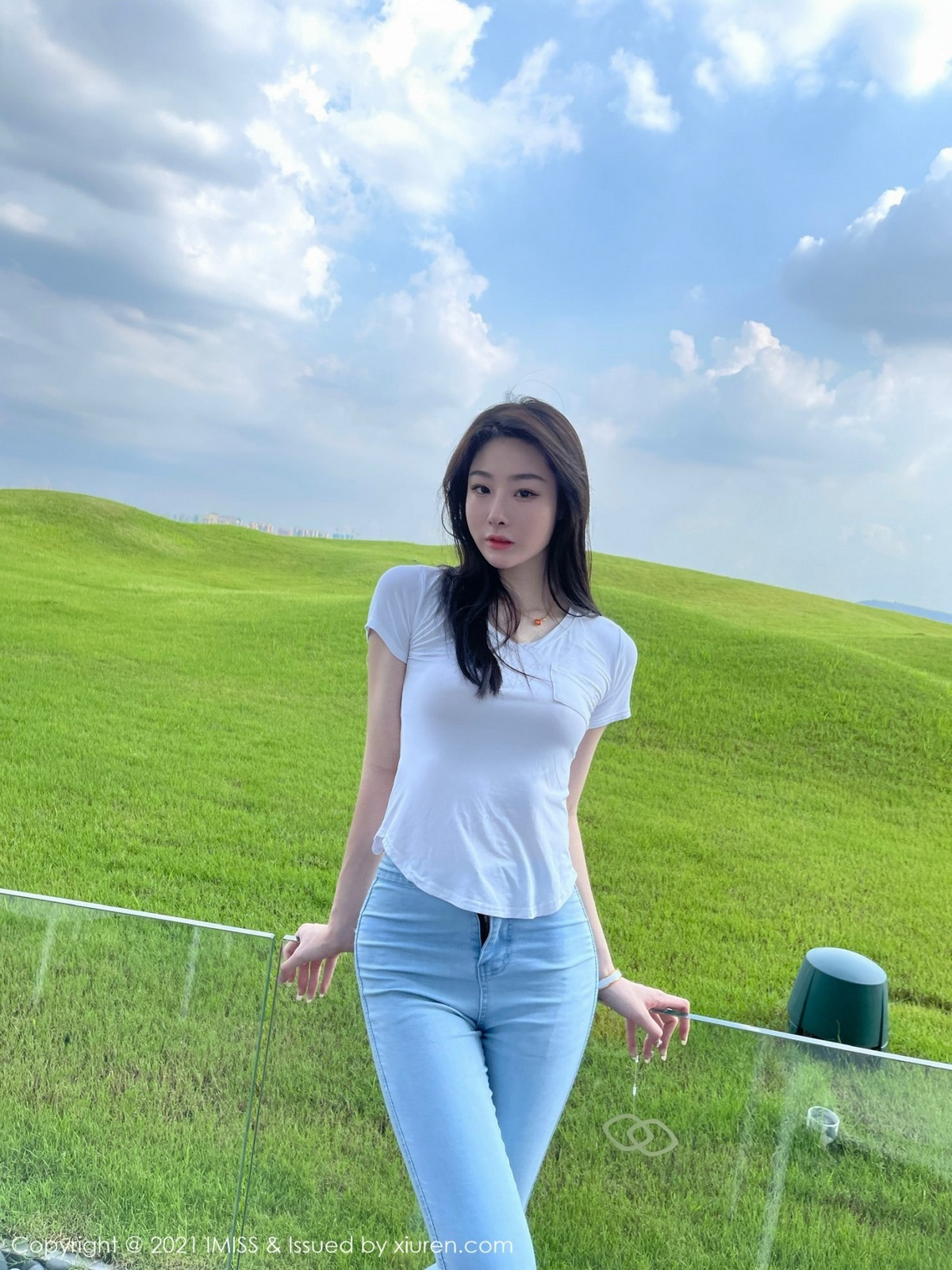 Jpxgyw.com_[IMISS爱蜜社]Vol.624_新人模特逗逗doudou户外性感牛仔裤+私房内衣完美诱惑写真41P