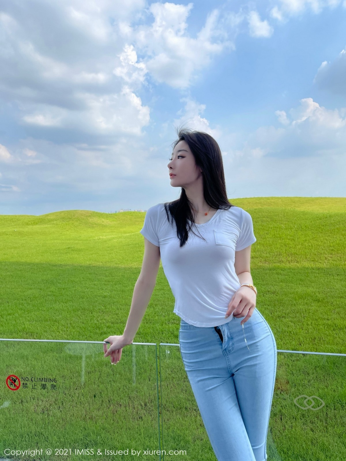 Jpxgyw.com_[IMISS爱蜜社]Vol.624_新人模特逗逗doudou户外性感牛仔裤+私房内衣完美诱惑写真41P