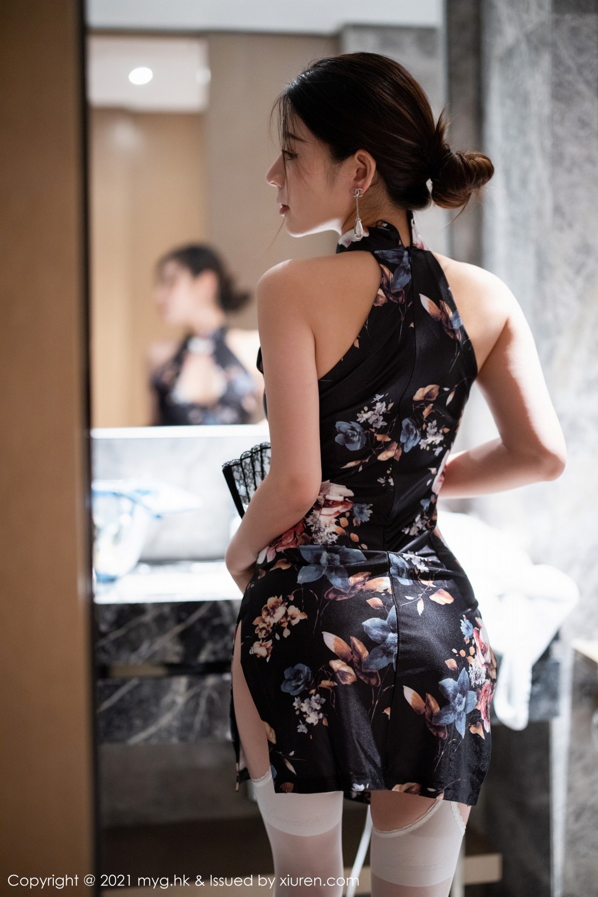 Jpxgyw.com_[MyGirl美媛馆]Vol.580_模特vetiver嘉宝贝儿杭州旅拍古韵旗袍配白丝吊袜撩人诱惑写真62P