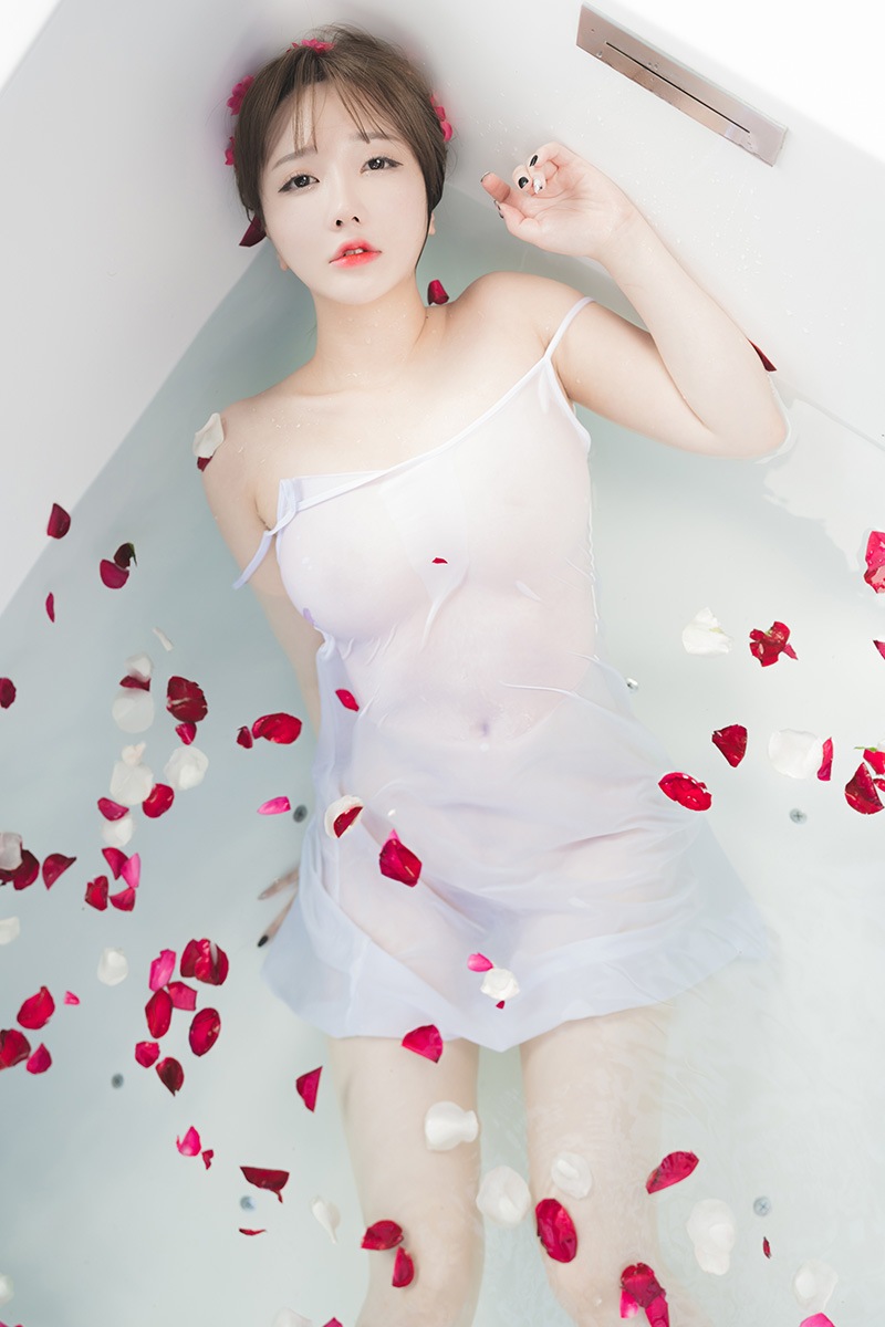 美女孙乐乐沐浴照尽显诱人好身材(图18)