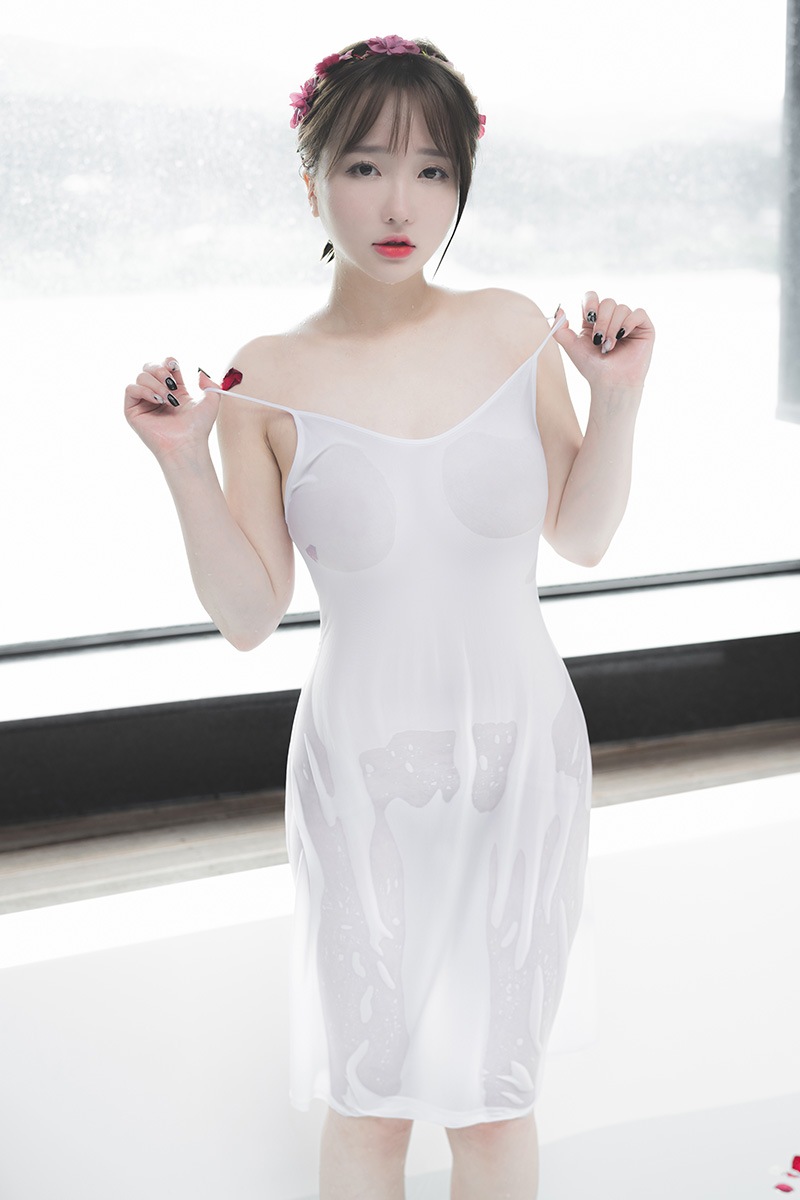 美女孙乐乐沐浴照尽显诱人好身材(图19)